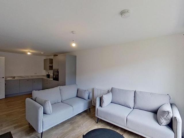 Kilpatrick Grove, Edinburgh, EH6 2 bed flat to rent £1,600 pcm £369 pw