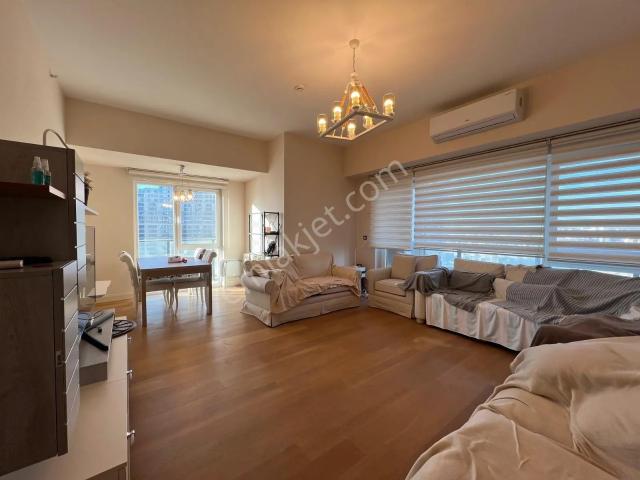 Kiptaş Venezia Mega'da Kiralık 3+1 Ful Eşyalı Avm Mnzaralı Balkonlu Daire