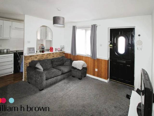 Kipling Avenue, Tilbury