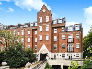 Kipling Close, Brentwood, CM14 2 bed apartment to rent £2,000 pcm £462 pw