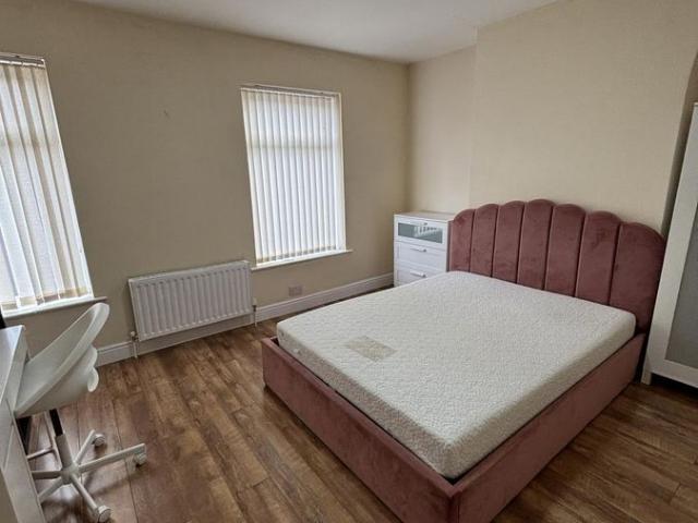 Kippax Street M14, 4 bed terraced house to rent, £1,800 pcm | PrimeLocation