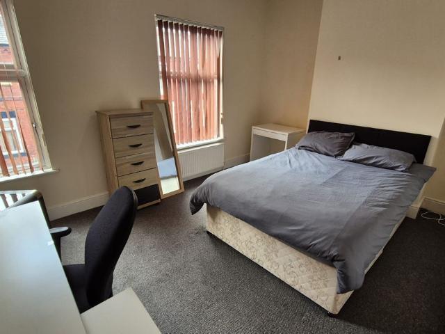 Kippax Street M14, 4 bed end terrace house to rent, £2,000 pcm | PrimeLocation