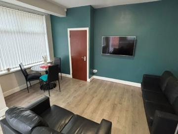 Kippax Street M14, 3 bed end terrace house to rent, £1,750 pcm | PrimeLocation