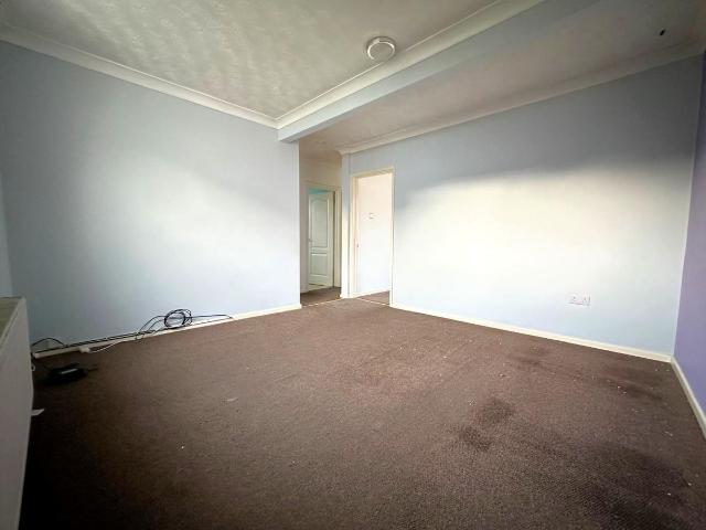 Kirtleton Avenue, Weymouth DT4, 2 bed flat to rent, £1,000 pcm | PrimeLocation