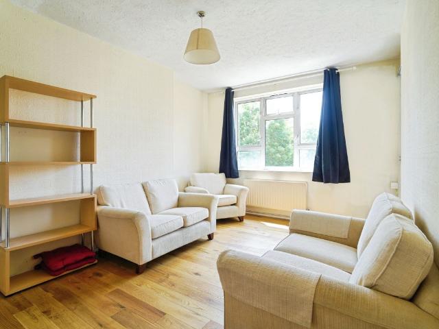 Kirtley House, Thessaly Road, London SW8, 1 bed terraced house to rent, £725 pcm | PrimeLocation