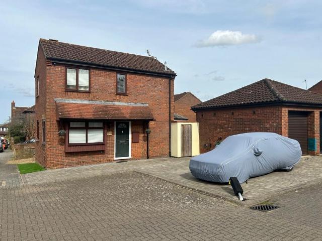 Kirtlington, Downhead Park 2 bed semi detached house to rent £1,395 pcm £322 pw