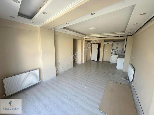 Kirvem Emlak'tan Kiralık 1+1 | Merkezi Konum | Okul Ve Park Yanı