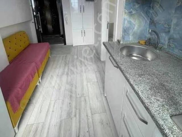Kiracılı Satılık Ara Kat Apart