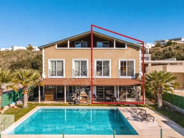 Kiralık Meşelik Doğa Manzaralı Müstakil Havuzlu 5 + 1 İkiz Villa