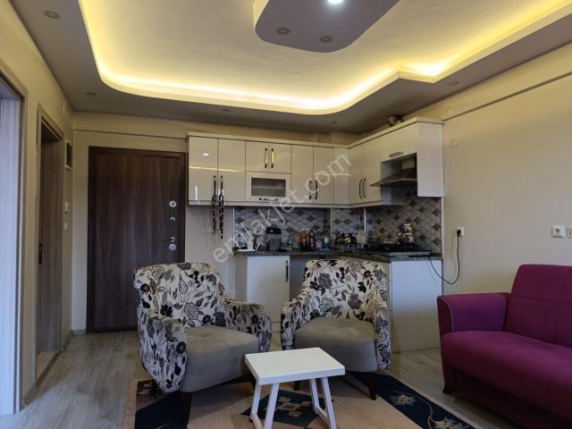 Kiralık Mithatpaşa Mh. Ara Kat Çarşı Merkezi 1+1 Daire/salihli