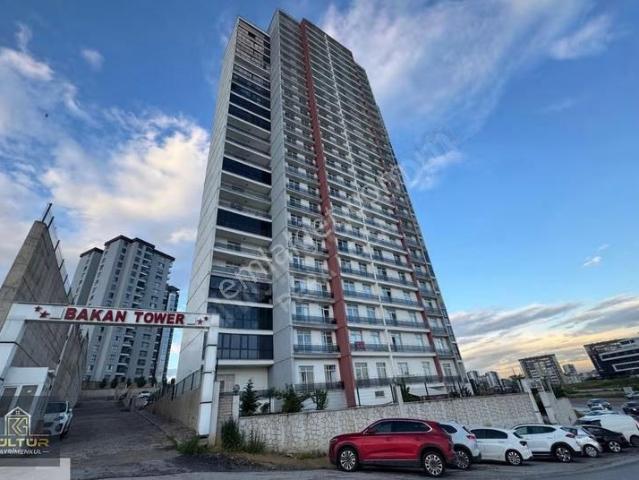 Kiralık Çakırlar Bakan Towers'de İçerisi Sıfır Ayar Yapıda 1+1