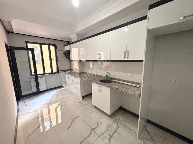 Kiralık Cuma Pazarında 2+1 Yeni Yapı