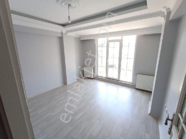 Kiralık Dübleks Daire Sultangazi Cebeci Mah Kartal Emlaktan 3+2