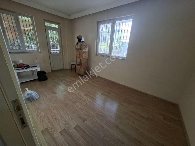 Kiralık Düdenbaşı Mh 2+1 Daire 80 M2 Yüksek Giriş
