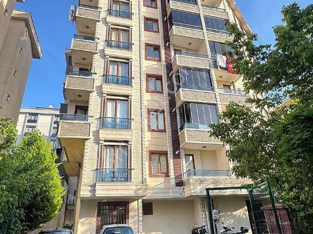 Kiralık Düz Giriş Kat 1+1 Geniş Daire