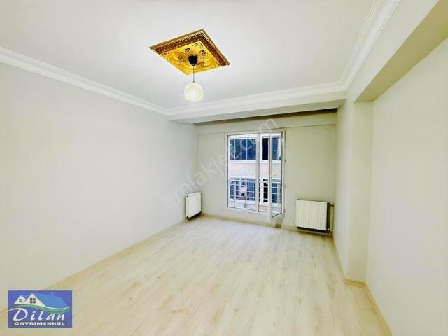 Kiralık Daire Meydana 5 Dakika Yürüme Mesafesin De
