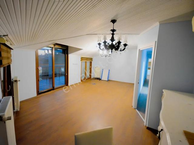 Kiralık Daire Osmangazi Mah. 3+1 İskanlı / Cadde Üstü 250m2