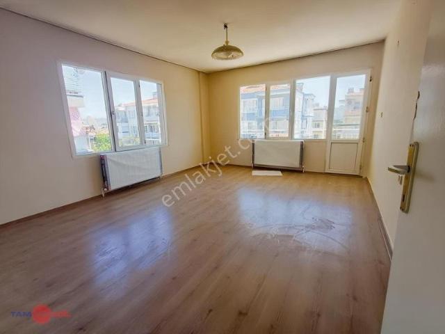 Kiralık Daire, Atatürk Mah. Bakırçay Koop.ta 3+1 | Doğalgazlı |
