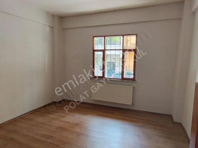 Kiralık Daire Emek Mahallesi 2+1 Hastane Pazar Market Yakını