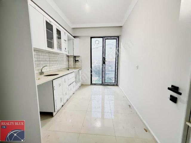 Kiralık Daire 3+1 Sıfır Arakat Yerden Isıtmalı Butik Site