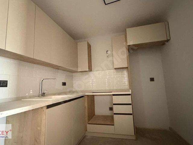 Kiralık deniz manzaralı 1+1