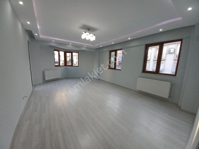 Kiralık! Denizli Fesleğen Mahallesinde 3+1 Geniş Daire