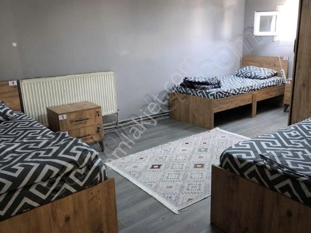 Kiralık Eşyalı Erkek Apart