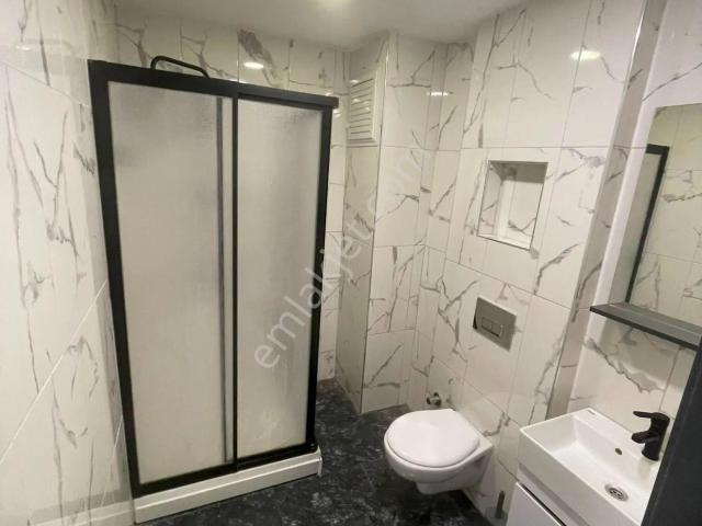 Kiralık Eşyalı Ve Tüm Faturalar Kiraya Dahil 1+0 Stüdyo Daire Metro Yanı