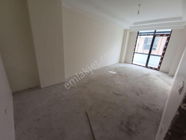 Kiralık Ebeveyn Banyolu Sıfır Ara Kat Daire Sultanmurat Mah
