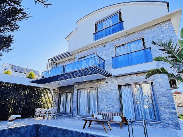 Kiralık Lüks 4+1 Özel Havuzlu Villa M A R İ S