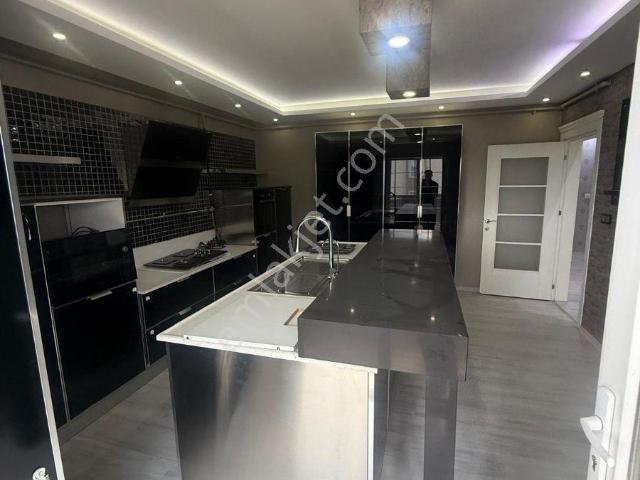 Kiralık Lüx 4+1 Daire Site İçi Açık Cephe Manzaralı K.otopark