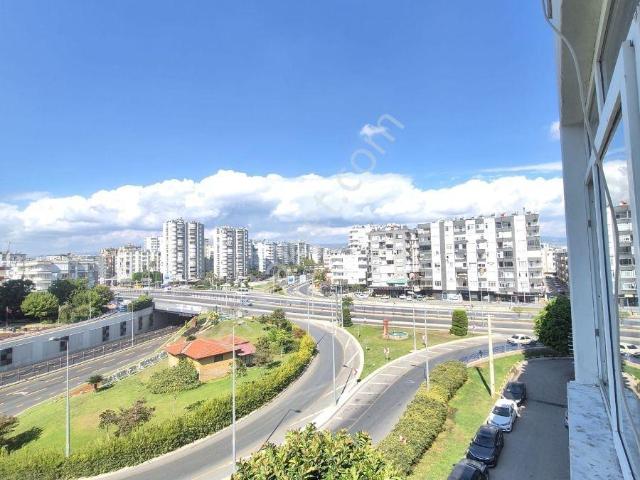 Kiralık Pirireis Te 4+1 Yapılı Asansörlü