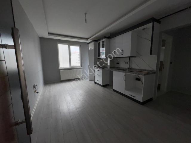 Kiralık Sıfır 1+1 Daire