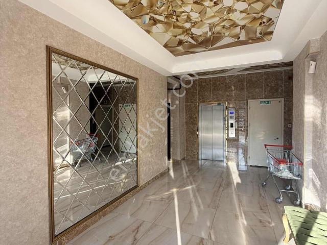 Kiralık Site İçerisinde Lüks 4+1 Daire
