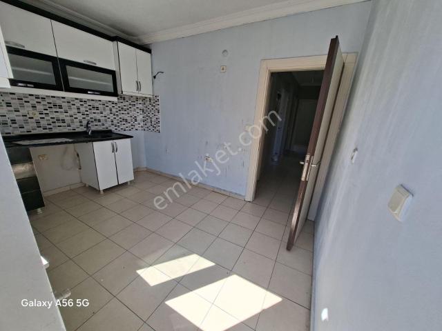 Kiralık Temonpaşa Mh 2+1 Daire 3 Kat 85 M2 Caddenin Dibin De