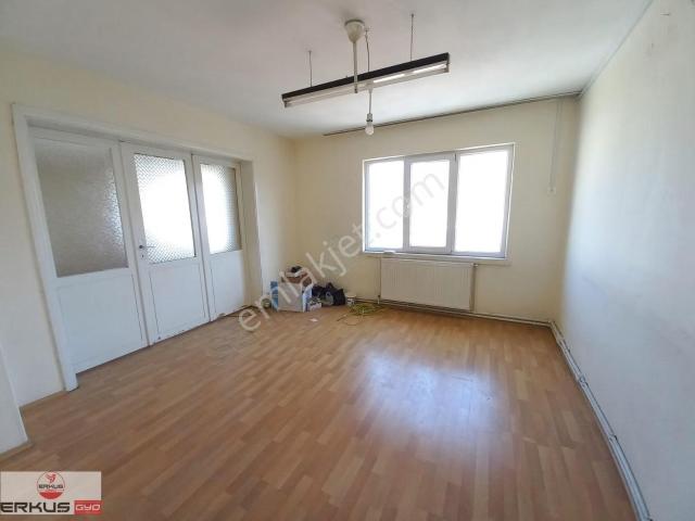 Kiralık Topraklık Halk Cad. Otogar Arkası 3+1 Daire Asansörlü