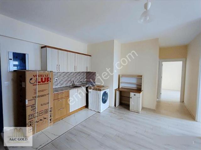 Kiralık.ünûversiteye Yûrûme Mesafesinde1+1eşyalı Daire