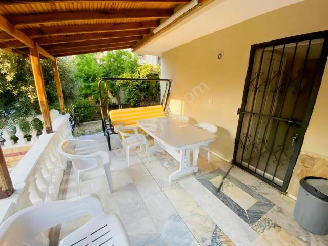 Kiralık Villa Gümüldür'de Müstakil Denize 100m