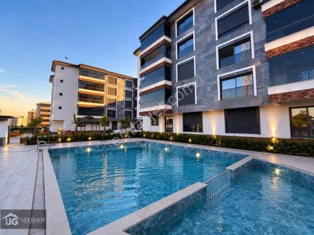 Kiralık Yedieylül Mah. 3+1 130m² Sıfır Havuzlu Site Lüx Arakat