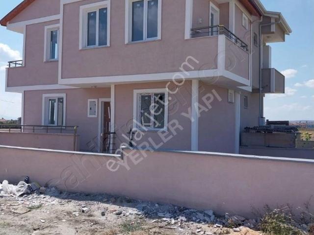 Yeniçiftlik Mahallesi'nde Kiralık 3+1 Sıfır Villa