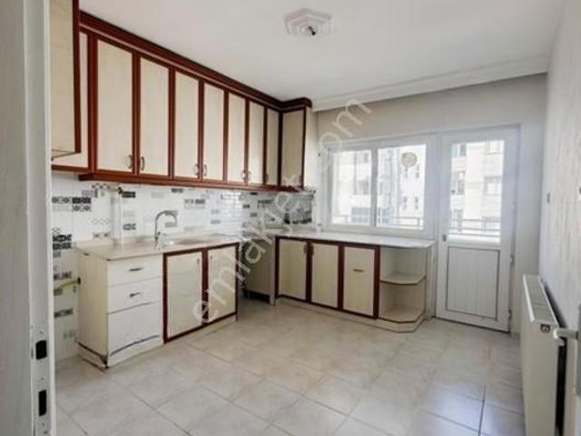 Kiralık 145 M2 3+1 Daire