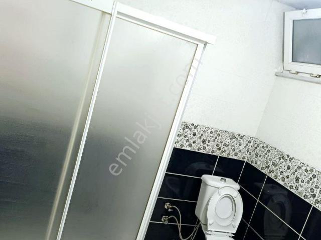 Kiralık 100 M² Caddeye Yakın Konumda 2+1 Daire