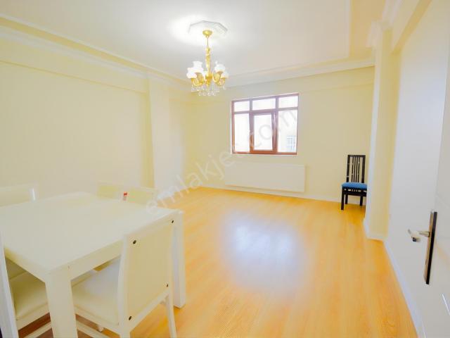 Kiralık 110m2 Merkezi Konumda 3+1 Ferah Daire