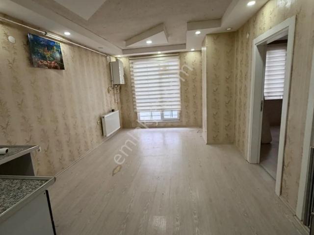Kiralık 1+1 Daire İskele Caddesi – Polis Evi Civarı