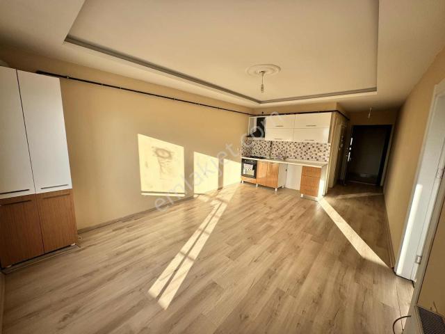 Kiralık 1+1 Daire | Van Avm Karşısı | Güney Cephe