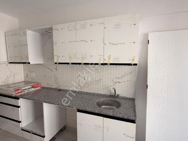 Kiralık 1+1 Sıfır Daire – Üniversitenin Hemen Yanında