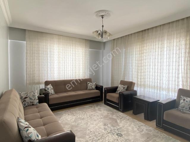 Kiralık 2+0 Toprak Emlak'tan 120 M2 Full Eşyalı Teraslı Daire !