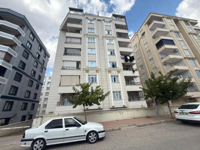 Kiralık 2+1 Arakat
