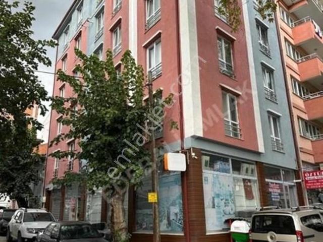 Kiralık 2+1 Arakat Çarşı Merkezde Şerifpaşa Yanı