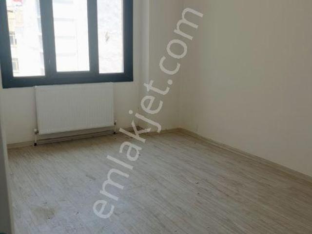 Kiralık 2+1 Daire Cumhuriyet Caddesi